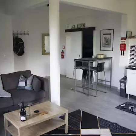 House Butterfly Apartment *